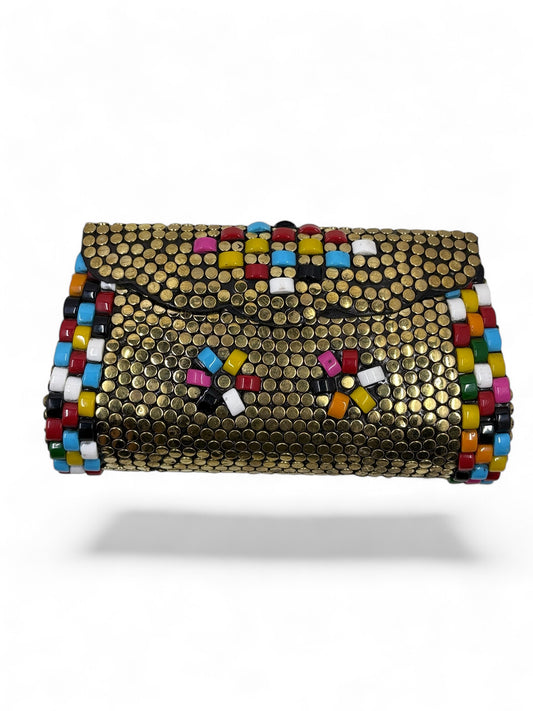 Flat brass clutch with flower theme