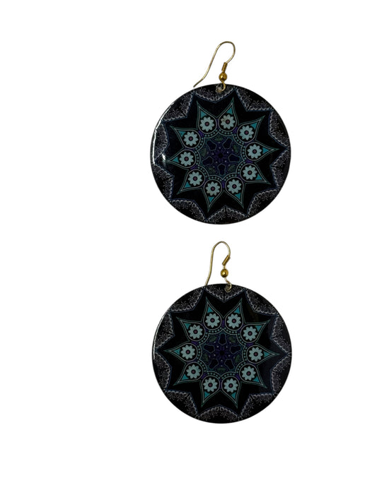 Round brass blue earrings